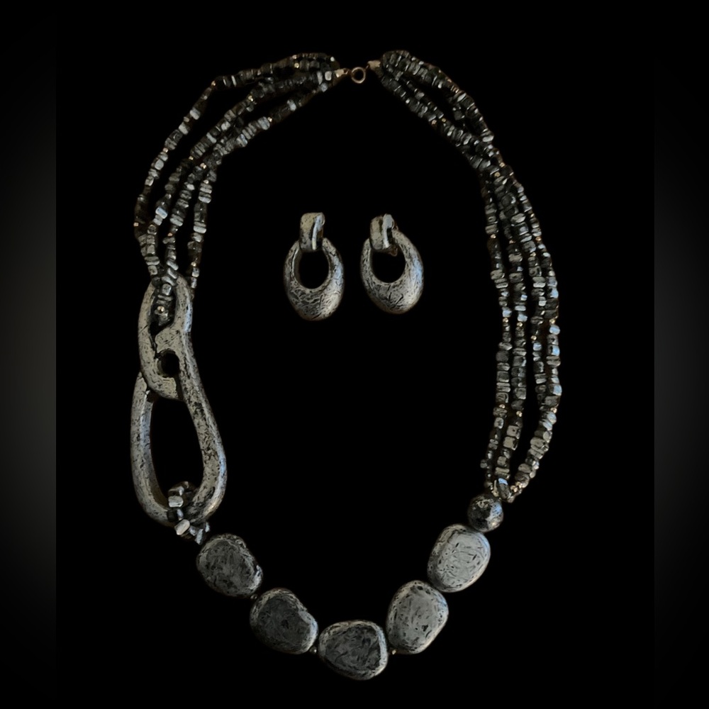 Elegant Silver Jewelry Set